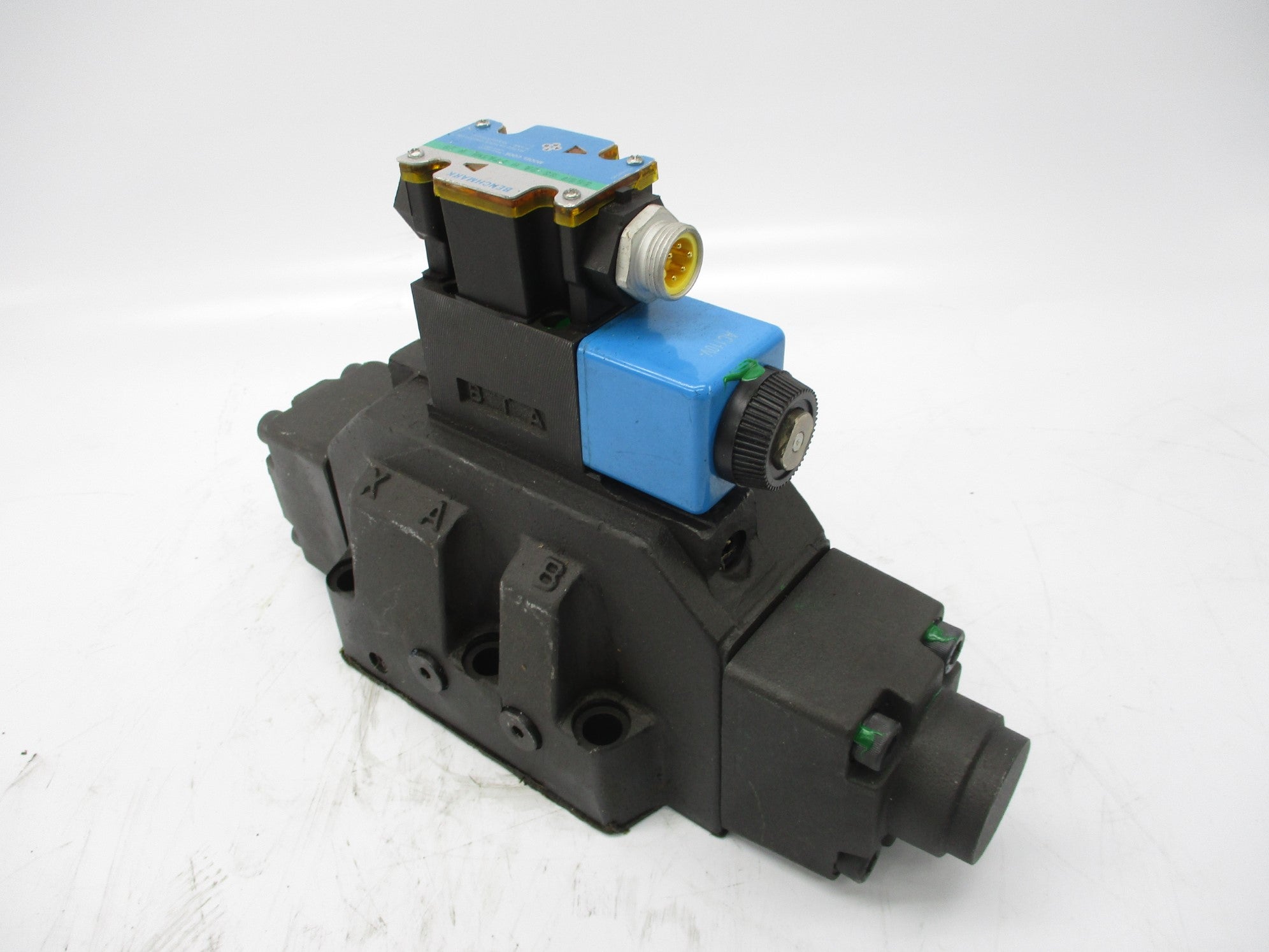 BENCHMARK DG5V8S2AMFPA5WLH10 110V 5000PSI NSNP