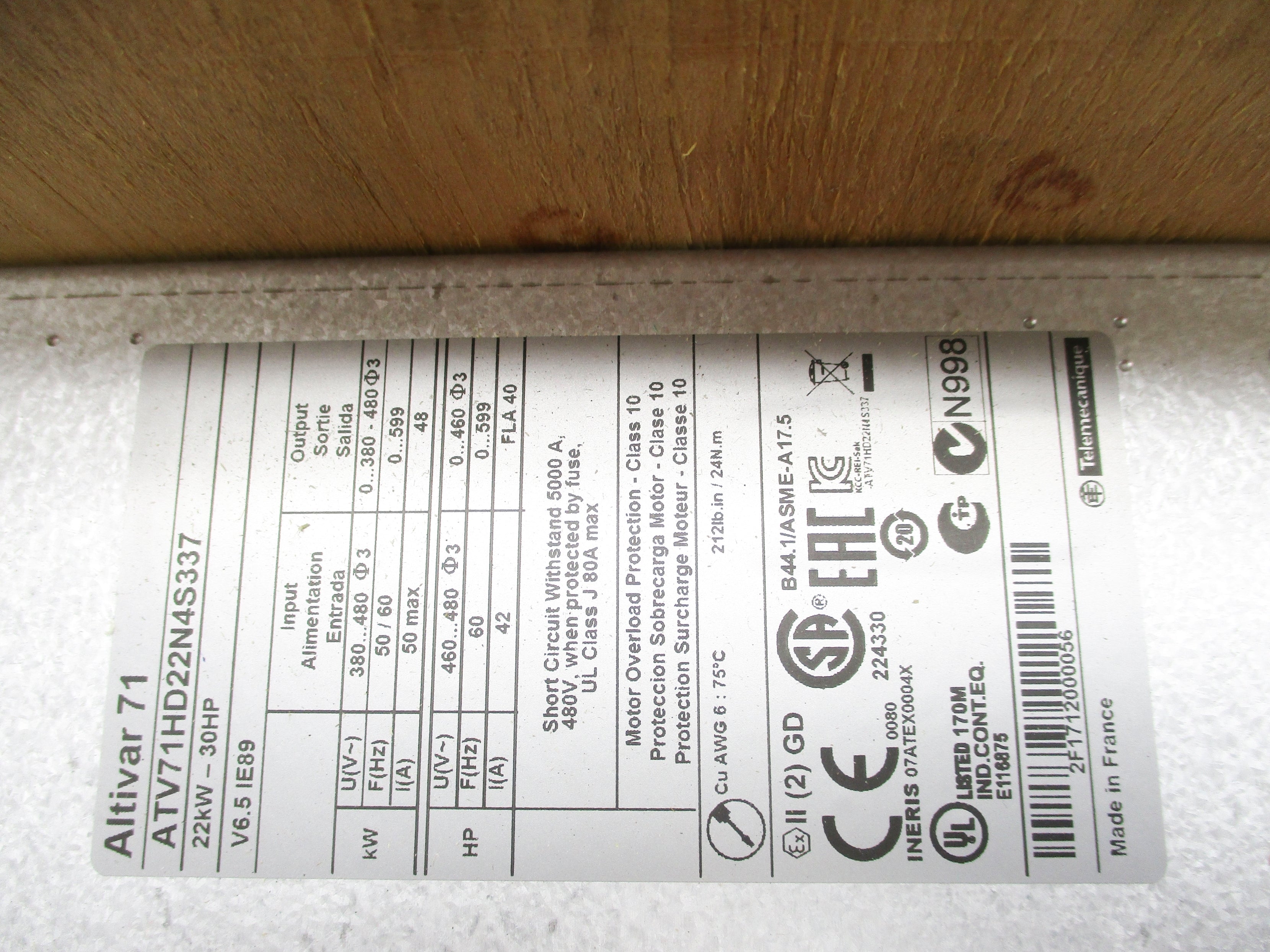 SCHNEIDER ELECTRIC ATV71HD22N4S337 NSMP