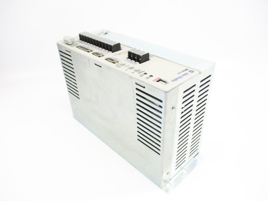 ALLEN BRADLEY 2098-DSD-HV050-DN SER. B F/W V1.60 REMAN
