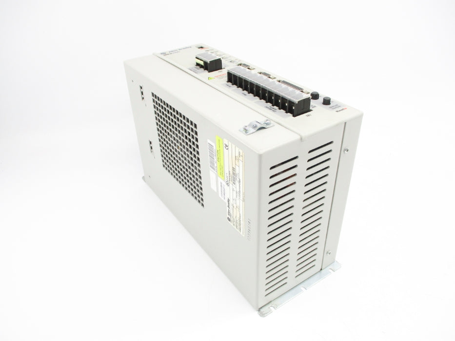 ALLEN BRADLEY 2098-DSD-HV050-SE SER. B F/W V1.53 REMAN