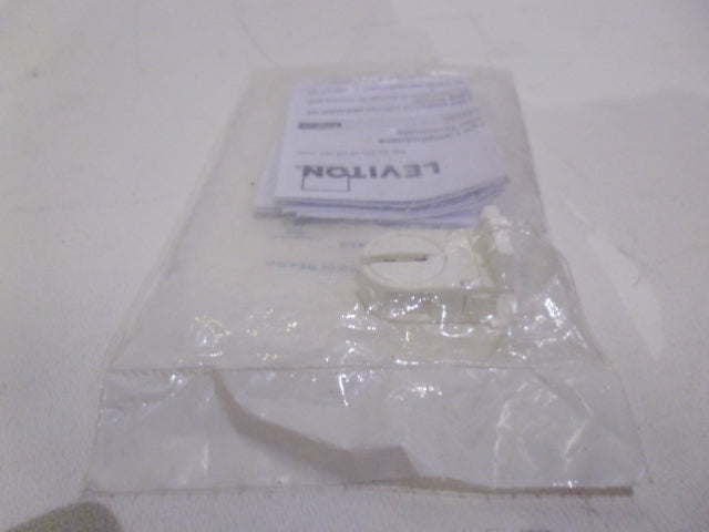 LEVITON 160-13654-SWP 120W-600V * NEW IN FACTORY BAG *