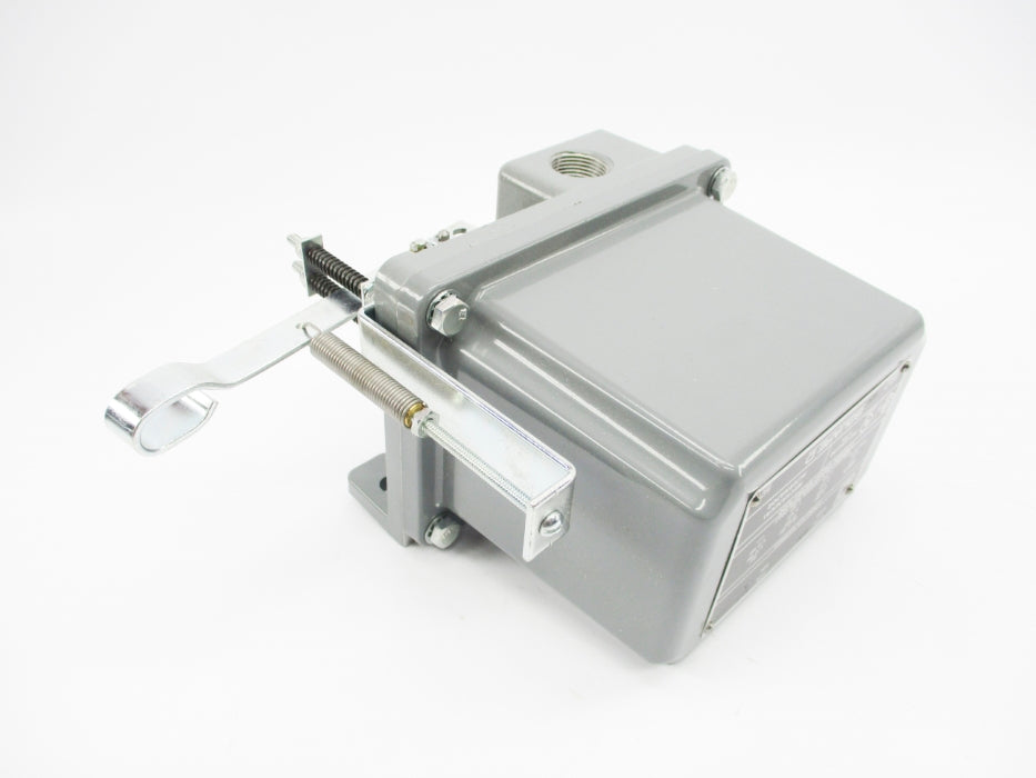 SQUARE D 9038AW1 SER. A 575V NSNP