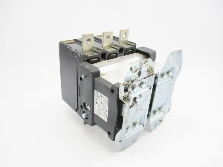 SCHNEIDER ELECTRIC LC1F500 690V UNMP
