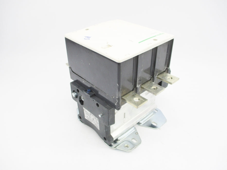 SCHNEIDER ELECTRIC LC1F500 690V UNMP
