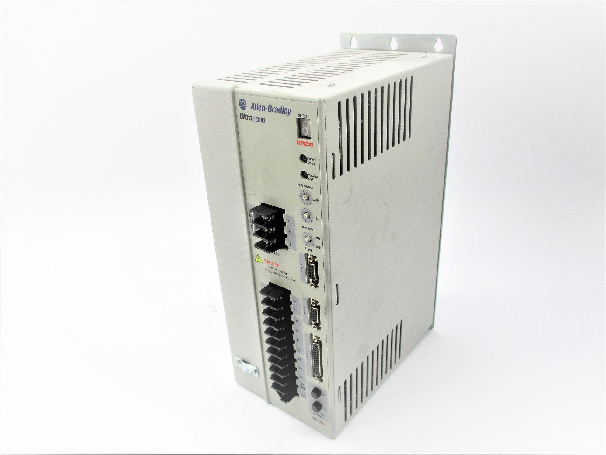 ALLEN BRADLEY 2098-DSD-HV030-SE SER. B F/W V1.53 NSNP