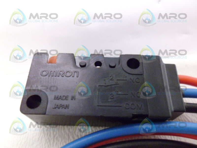 OMRON D2VW-5-1M CHASSIS MOUNT SNAP ACTION SWITCH * USED *