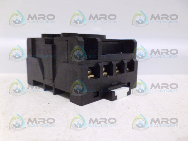 RS COMPONENTS 352-569 FINGERPROOF 11-PIN PLUG-IN RELAY BASE *NEW NO BOX*