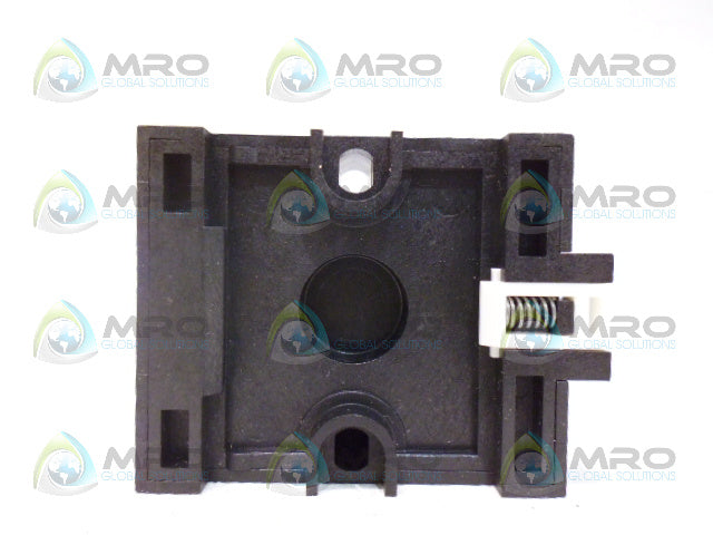 RS COMPONENTS 352-569 FINGERPROOF 11-PIN PLUG-IN RELAY BASE *NEW NO BOX*
