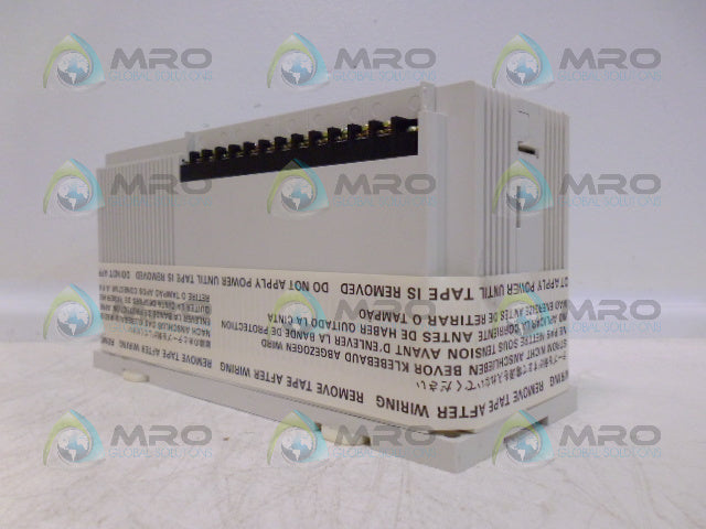 ALLEN BRADLEY SLC100 1745-E103 SER A PROGRAMMABLE CONTROLLER *NEW IN BOX*