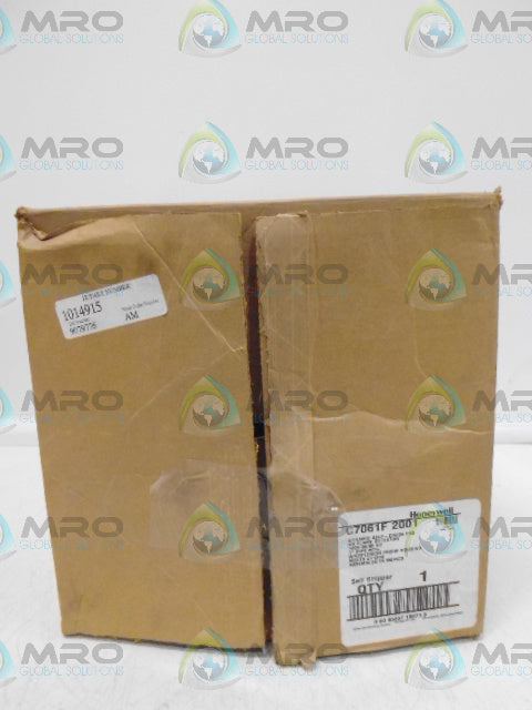 HONEYWELL C7061F 2001 UV FLAME DETECTOR *NEW IN BOX*