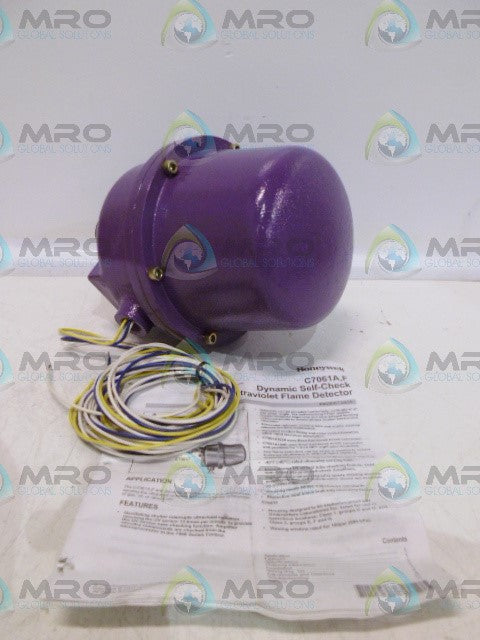 HONEYWELL C7061F 2001 UV FLAME DETECTOR *NEW IN BOX*