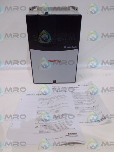 ALLEN BRADLEY POWER FLEX 70 20AD027A0AYNANC0 SER A FW.5.001 AC DRIVE *NEW IN BOX*