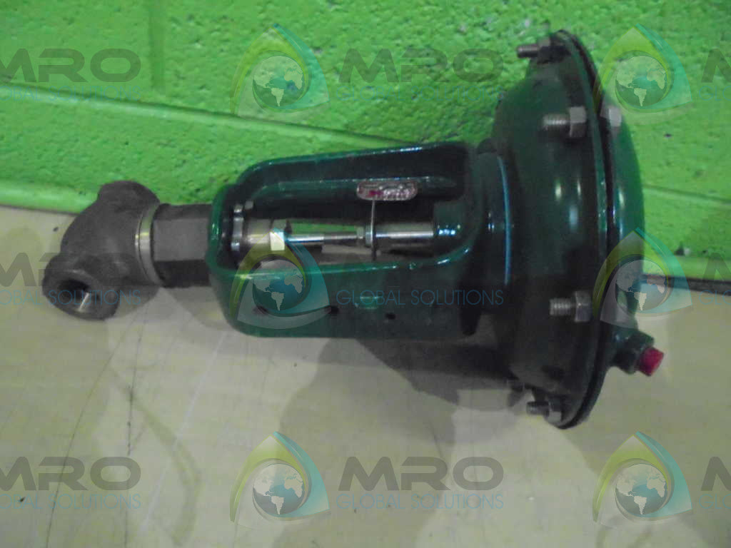 FISHER 32.24588 VALVE  *NEW NO BOX*
