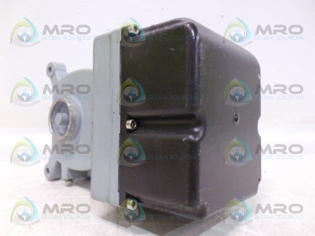 DRESSER SV-12-21123121 DIGITAL VALVE POSITIONER *USED*