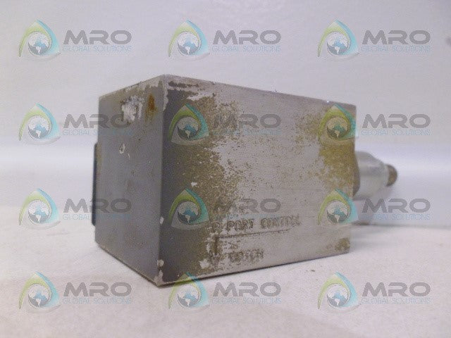 DYNEX S8622-D03-P-V-20 DUAL FLOW CONTROL VALVE *USED*