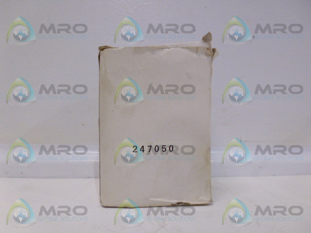 CLARK 247050 OIL FILTER *NEW IN BOX*