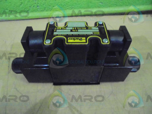 PARKER D1VW004CNYCE  4WAY DUAL VALVE SOLENOID *NEW IN BOX*