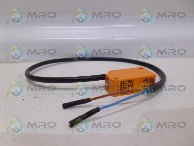IFM EFECTOR IS0008 INDUCTIVE PROXIMITY SENSOR *NEW IN BOX*