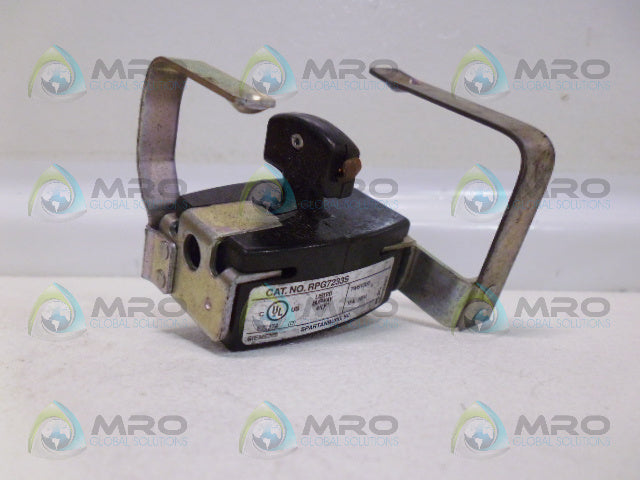 SIEMENS RPG7233S RECEPTACLE TWISTOUT *NEW NO BOX*