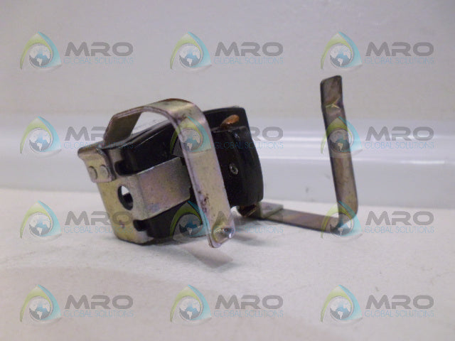 SIEMENS RPG7233S RECEPTACLE TWISTOUT *NEW NO BOX*