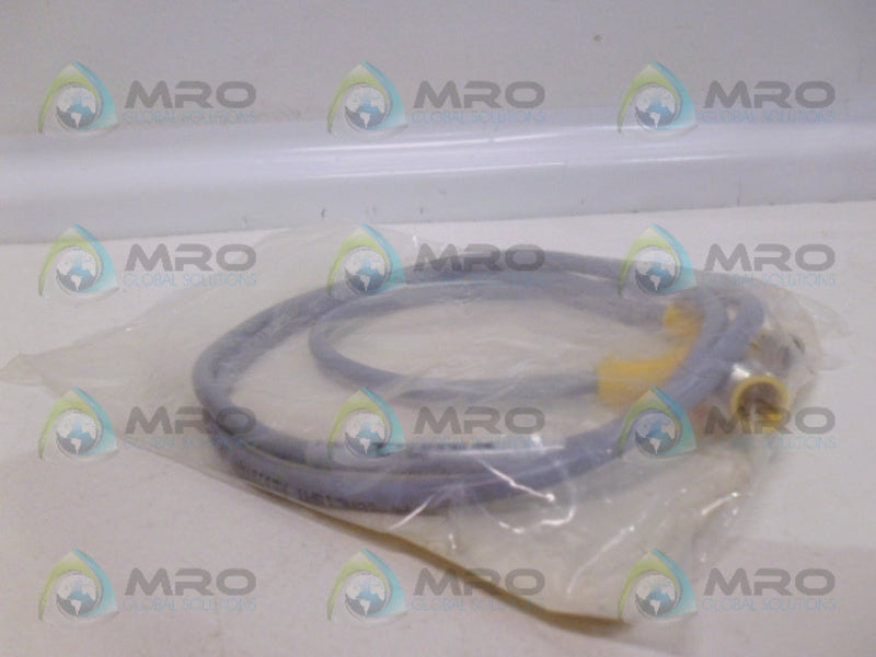 TURCK PKGC4M-1-WS4.4T/S824 HYBRID MOLDED CORDSET *NEW IN FACTORY BAG*