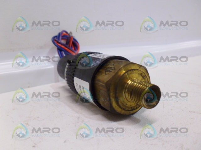 OMEGA PSW-801 PRESSURE SWITCH *NEW IN BOX*