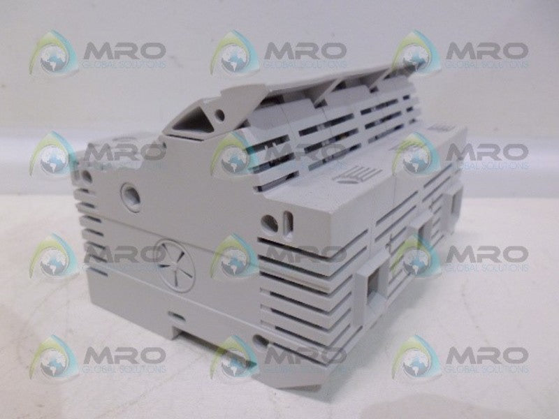 LITTELFUSE LFPSJ603.ZXID FUSE HOLDER (PK OF 2) *NEW IN BOX*