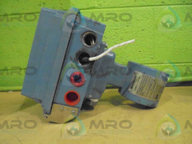 ROSEMOUNT 8722TA03 MAGNETIC FLOW TRANSMITTER w/ ROSEMOUNT 8711RRE020T1 *USED*