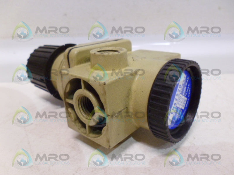 BOSTON GEAR EN62220 PRESSURE REGULATOR *NEW NO BOX*