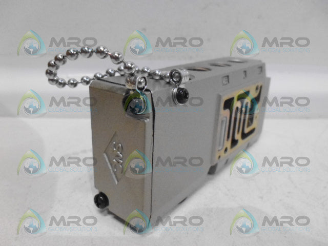 SMC SP0102 SUB PLATE VALVE *NEW NO BOX*