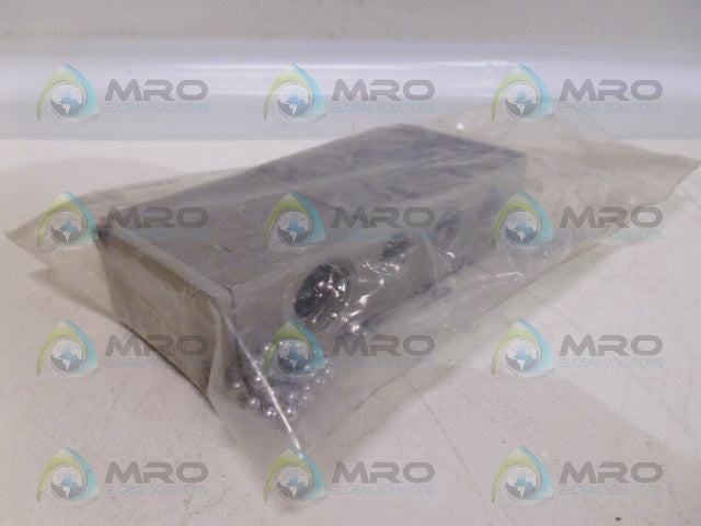 SMC SP0102 SUB PLATE VALVE *NEW IN FACTORY BAG*