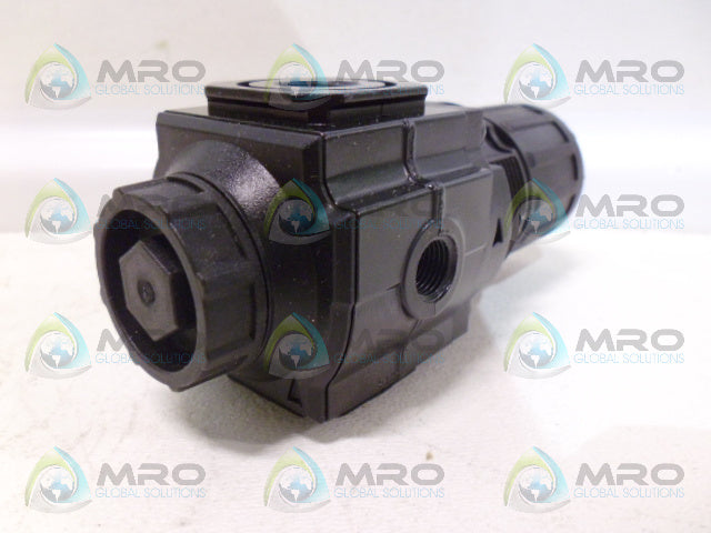NORGREN R72G-2GK-NMN REGULATOR *NEW IN BOX*