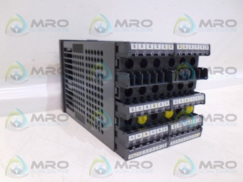 EUROTHERM 2404/CP/VH/H7/XX/W2 CONTROLLER *NEW NO BOX*