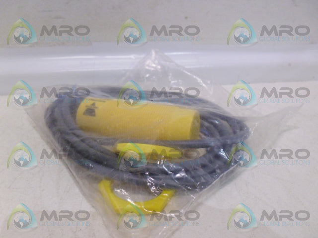 CARLO GAVAZZI EC3015NNAP PROXIMITY SWITCH *NEW IN FACTORY BAG*