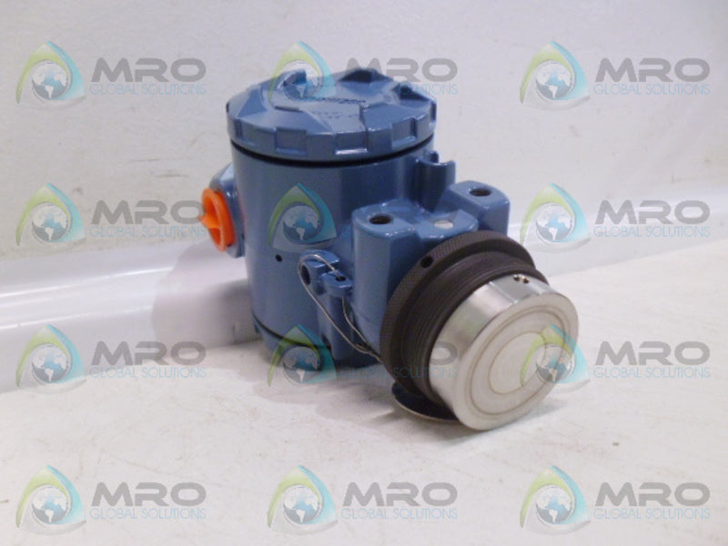 ROSEMOUNT 2090PG1A22B2 PRESSURE TRANSMITTER *NEW IN BOX*