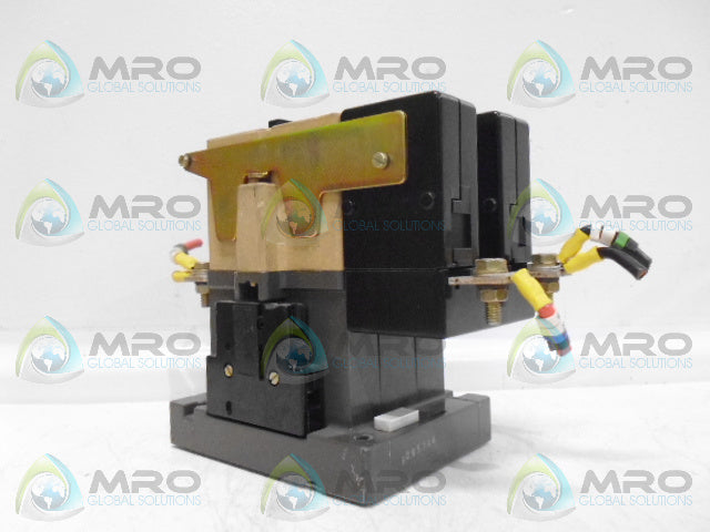 SIEMENS 3TC4817-OB CONTACTOR *USED*