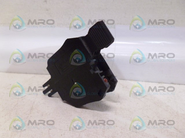 ALLEN BRADLEY 1492-FPK2120 SER. A FUSE PLUGS *NEW NO BOX*