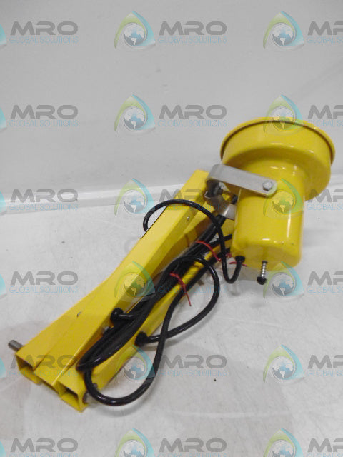 KELLEY K-1040 DOCK LOADING LIGHTS  (AS PICTURED) *USED*