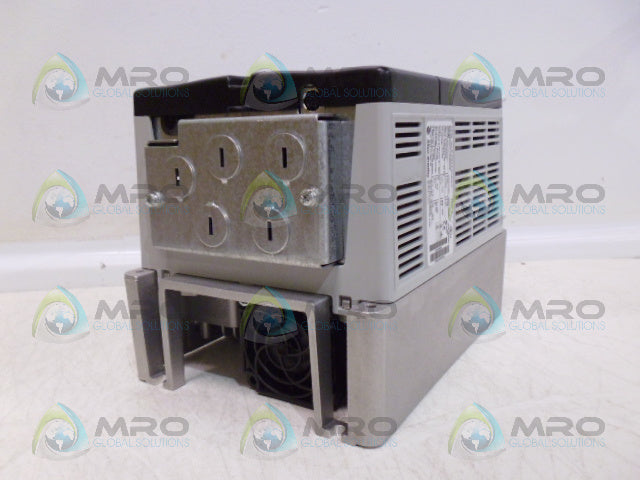 ALLEN BRADLEY POWERFLEX 70 20AD8P0A0AYNANC0 SER A  AC DRIVE *NEW IN BOX*