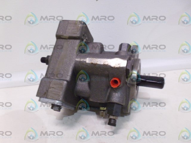 PARKER PAVC382R4216 PISTON PUMP *NEW IN BOX*