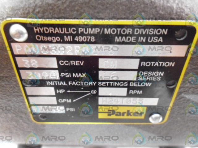 PARKER PAVC382R4216 PISTON PUMP *NEW IN BOX*