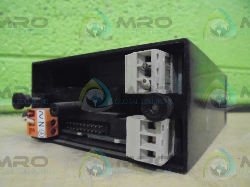 NEWPORT INF702 000R DISPLAY CONTROLLER  *USED*