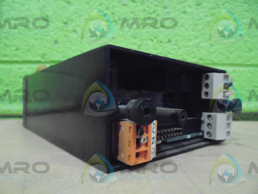 NEWPORT INF702 000R DISPLAY CONTROLLER  *USED*