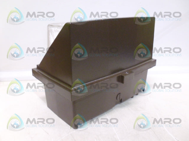 COOPER LIGHTING HPWL-250-480V-F2 LIGHT FIXTURE WALL MOUNT *NEW IN BOX*