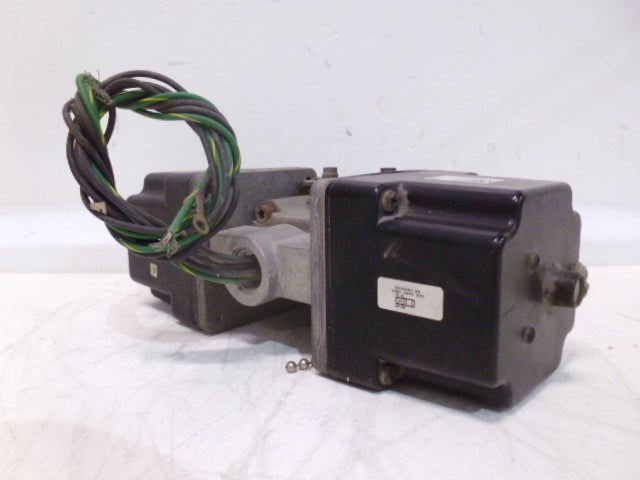 PARKER CCJ11S37B01 VALVE *USED*