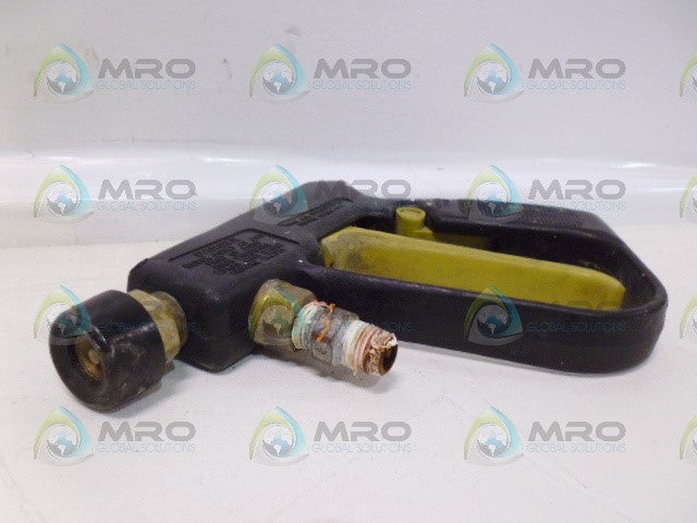 SPRAYING SYSTEMS 30 GUNJET SPRAY GUN 250 PSI (AS PICTURED) *USED*