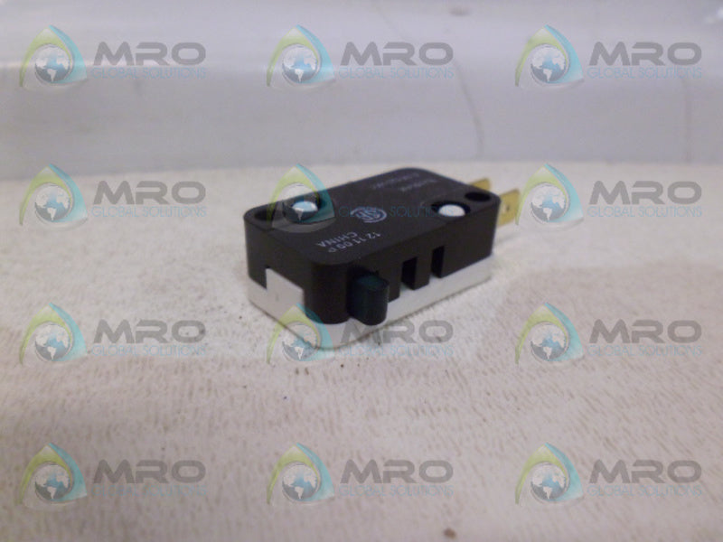 CHERRY ELECTRIC E2100AX SNAP SWITCH  NSNP