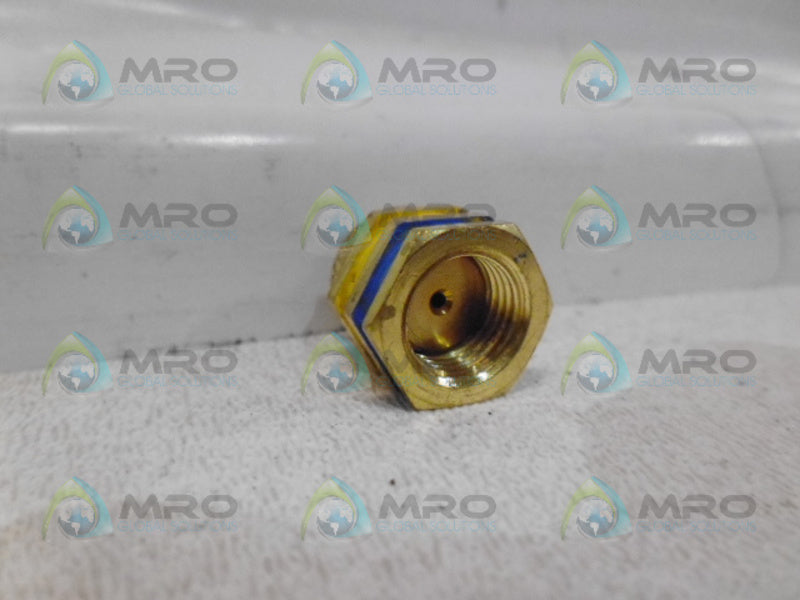 NORDSON 1015914 RIGHT ANGLE NOZZLE * NEW IN ORIGINAL PACKAGE *
