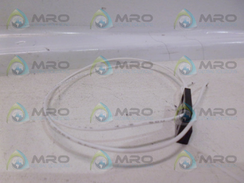 HAMLIN 59135-905 REED SWITCH W/CABLE *NEW NO BOX*