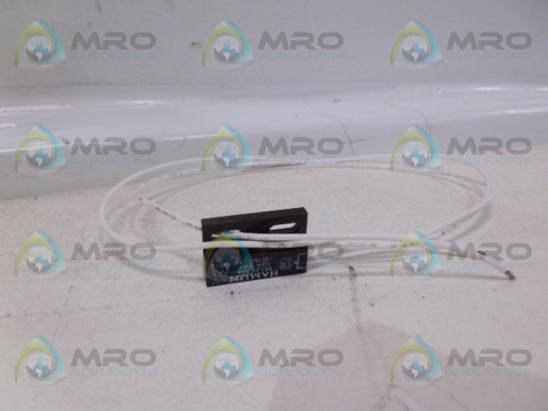 HAMLIN 59135-905 REED SWITCH W/CABLE *NEW NO BOX*
